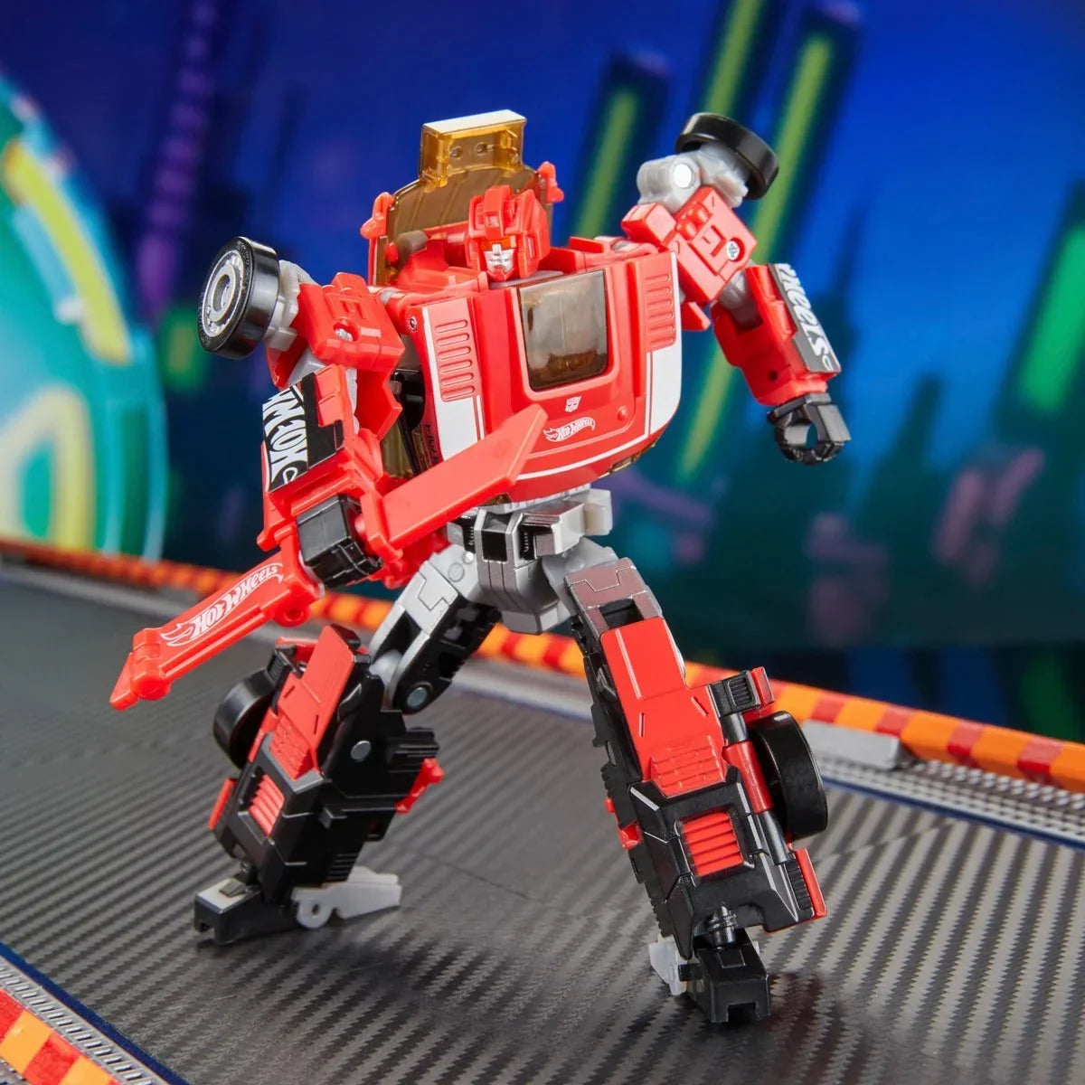 Hasbro Transformers Collaborative x Hot Wheels Deluxe Class GT-Scorcher 5 Inch Action Figure