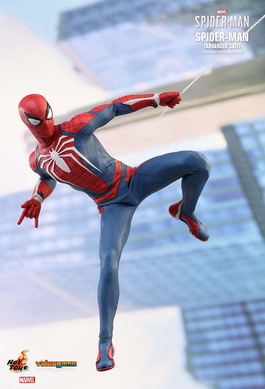 Hot Toys Spider-Man (Advanced Suit Version) 1/6 Scale Action Figure